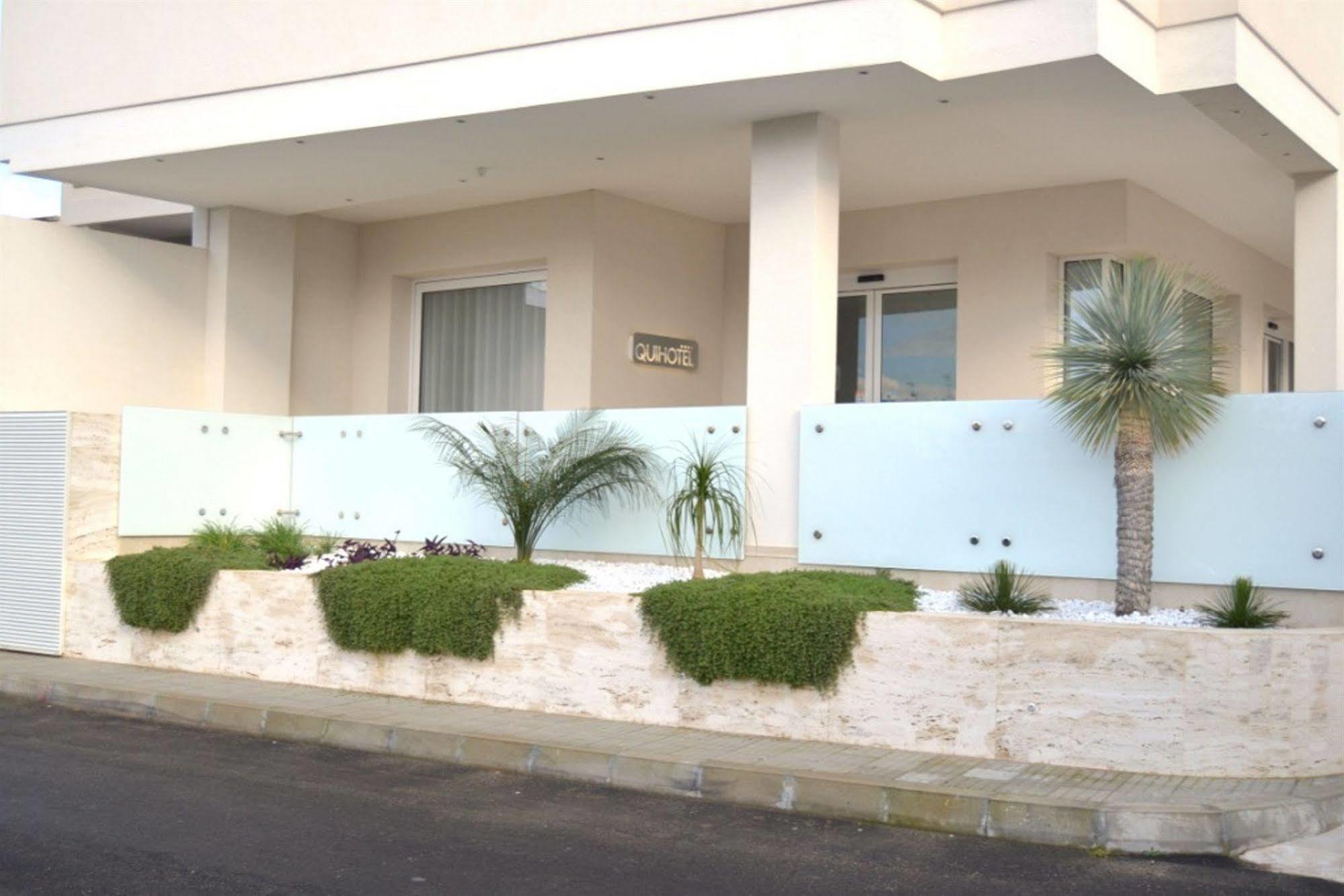 Quihotel Porto Cesareo Exterior foto