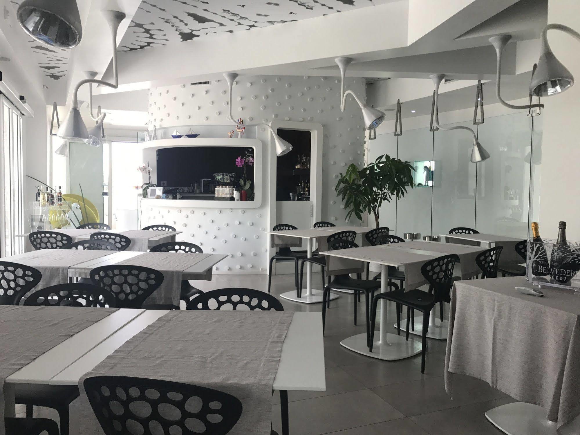 Quihotel Porto Cesareo Exterior foto