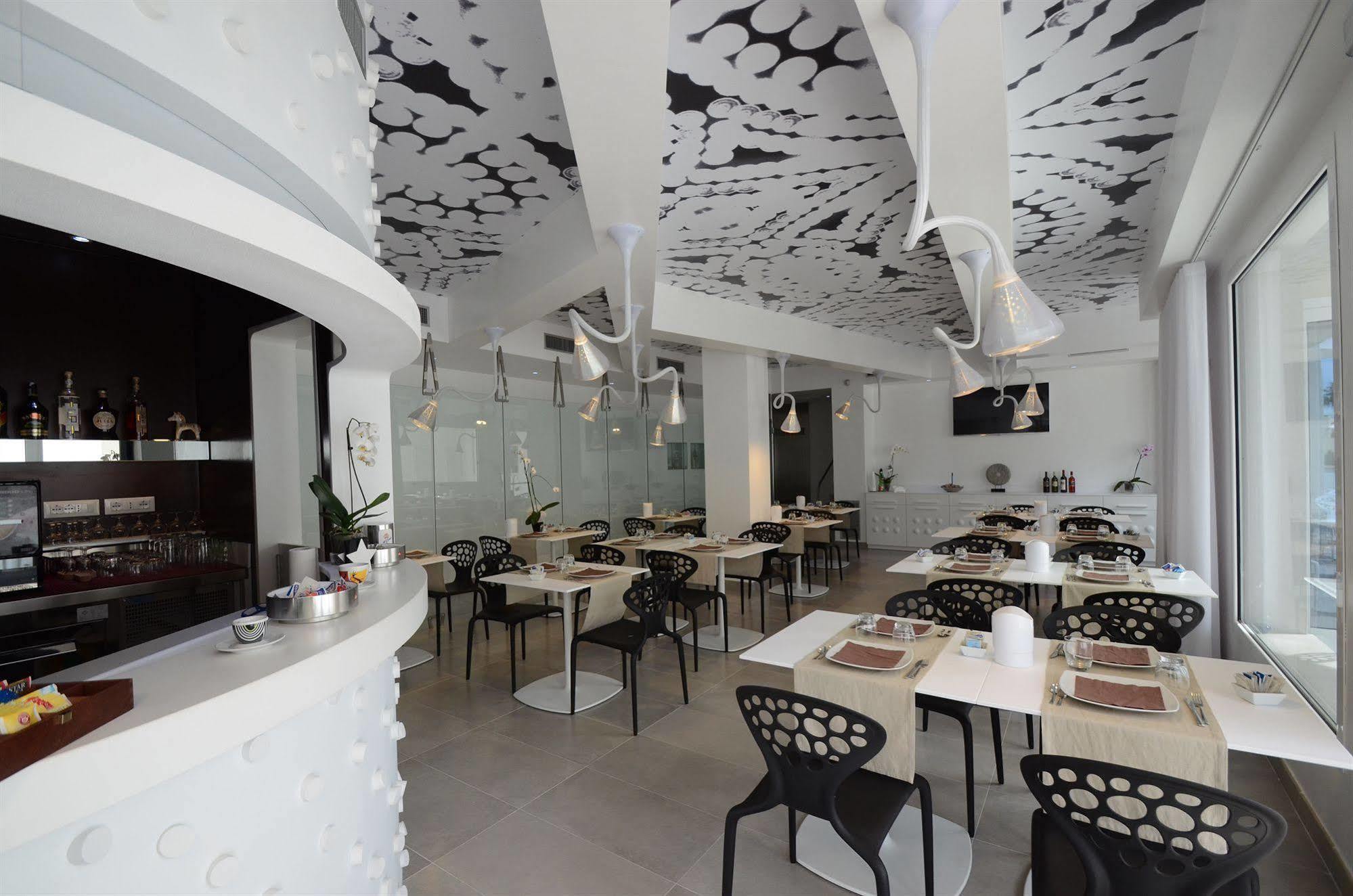 Quihotel Porto Cesareo Exterior foto
